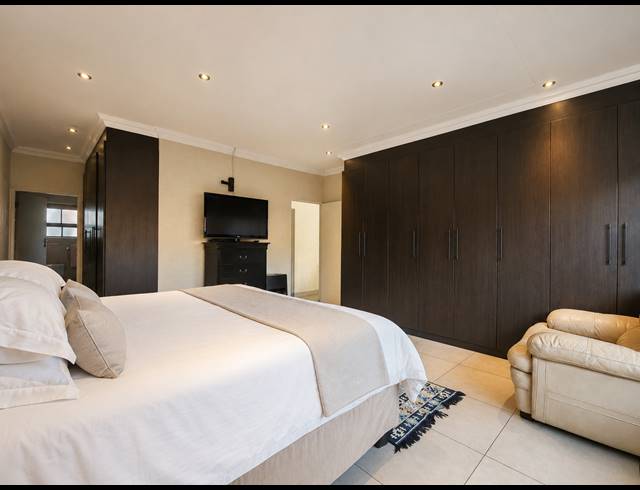 2 BEDROOM TOWNHOUSE FOR SALE IN THREE RIVERS
